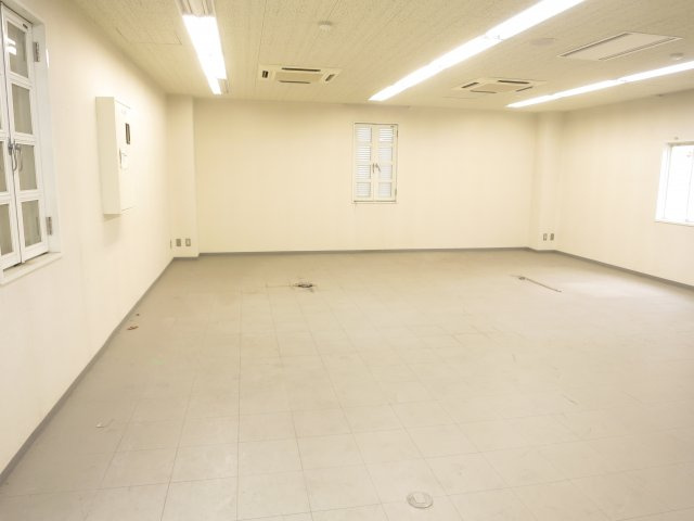 アストラ淡路ビルの内装