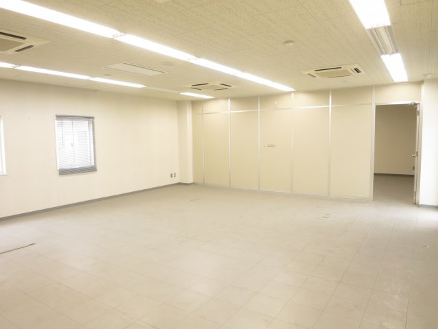 アストラ淡路ビルの内装