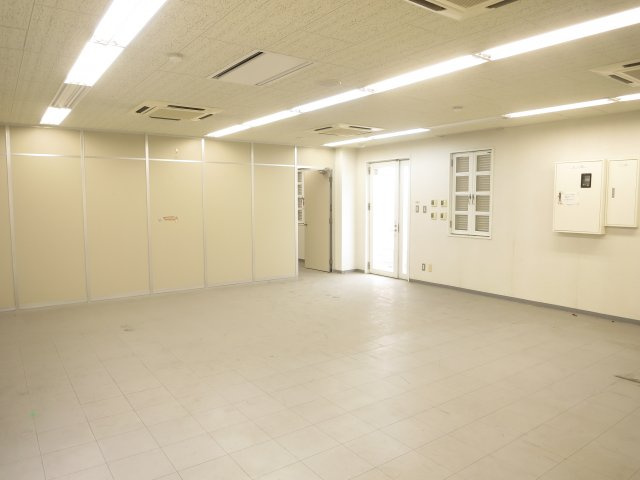 アストラ淡路ビルの内装