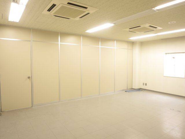 アストラ淡路ビルの内装