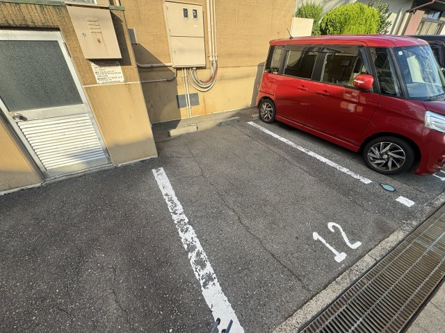 グリーンハイム山口の駐車場