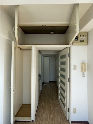 レディバードの玄関|同タイプ　別号室お写真です。
