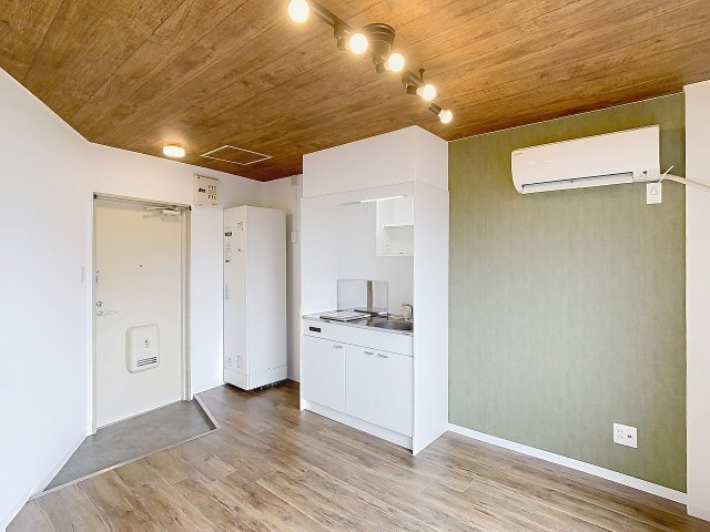 ほていビルの居間・リビング