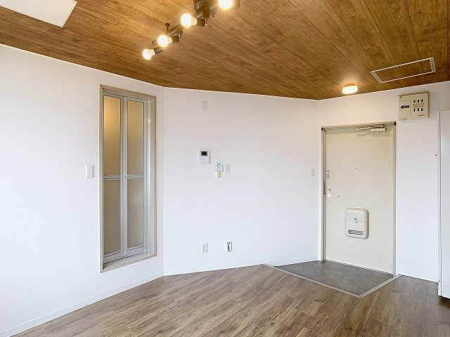 ほていビルの居間・リビング