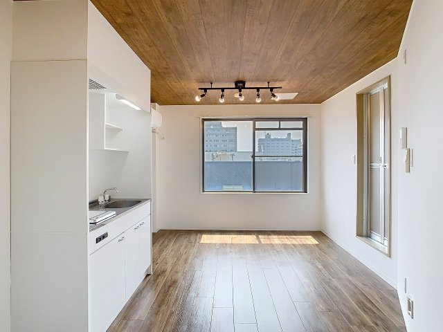 ほていビルの居間・リビング