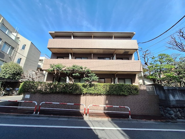 グラシオーズメゾンの外観|重厚感のある鉄筋コンクリート造マンション