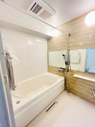 【浴室】 | ◇◆本厚木リバーサイドマンション参番館◆◇ | 雨の日のお洗濯も安心の浴室換気乾燥機付き