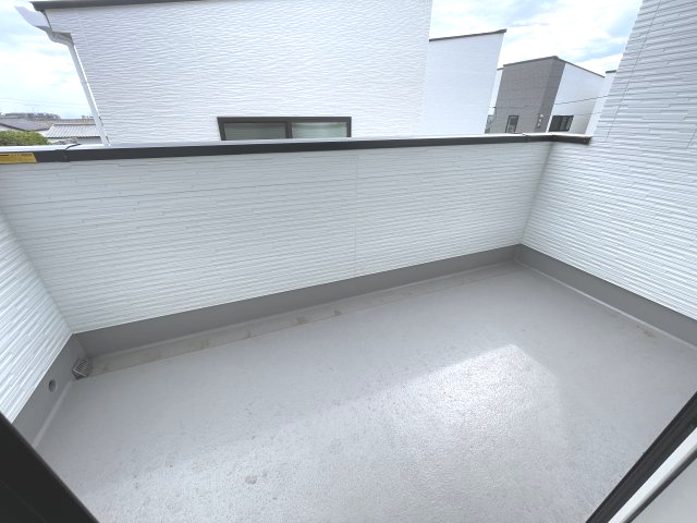 佐伯区皆賀１丁目　№35915のバルコニー