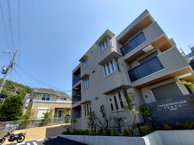 神戸市須磨区高倉町１丁目のアパートの外観