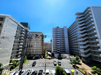 【展望】 | バルコニーからの眺望／目の前駐車場につき良好です！