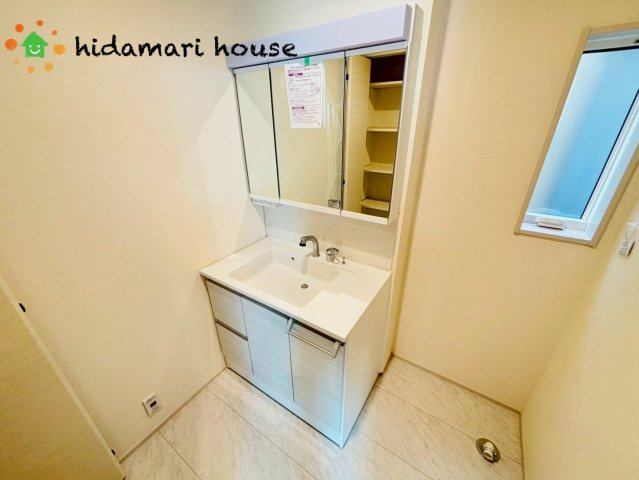 上尾市二ツ宮3期　新築戸建　ブルーミングガーデン02の独立洗面台