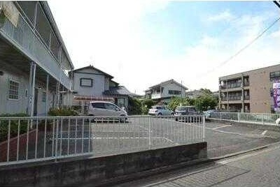 サンレイク狭山の駐車場