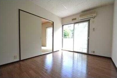 サンレイク狭山の洋室