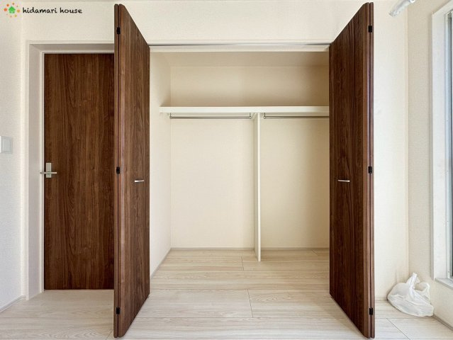 上尾市二ツ宮3期　新築戸建　ブルーミングガーデン03の収納