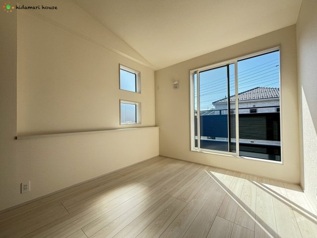 上尾市二ツ宮3期　新築戸建　ブルーミングガーデン03の洋室