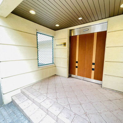 【エントランス】 | Enchante 泉