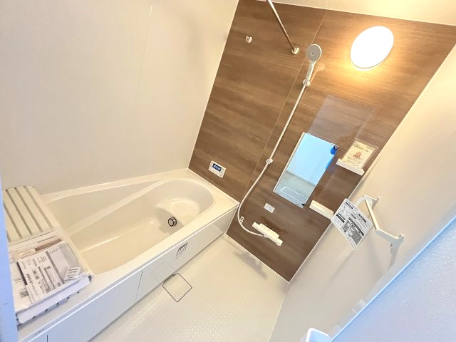 【浴室】 | 糸島市板持1期・平屋　1号棟（全1棟）【仲介手数料無料・0円】 | 現地写真。浴室です。