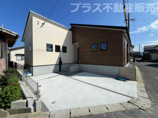 【外観】 | 現地写真。プラス不動産販売なら、現場の全ての棟をまとめてご見学頂けます。