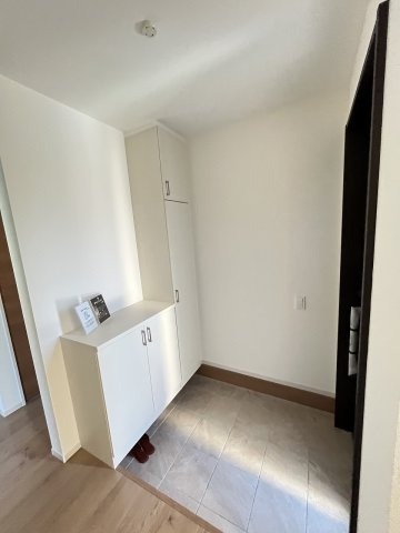 【玄関】 | 糸島市板持1期・平屋　1号棟（全1棟）【仲介手数料無料・0円】 | 現地写真。