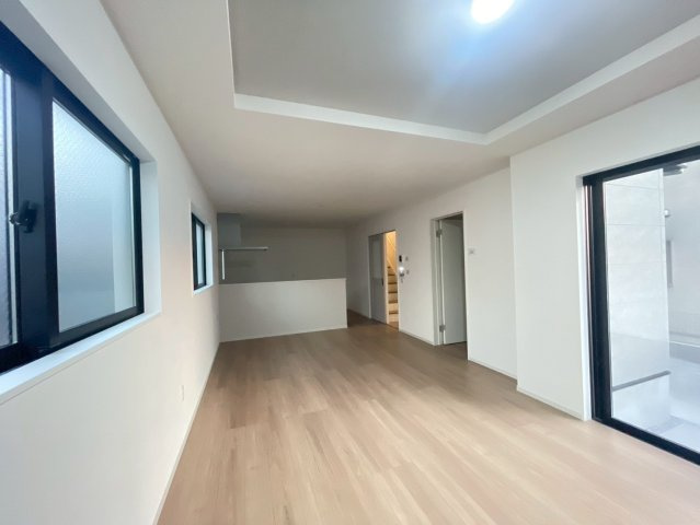 横浜市泉区中田南５丁目 新築戸建て【仲介手数料無料】カースペース2台