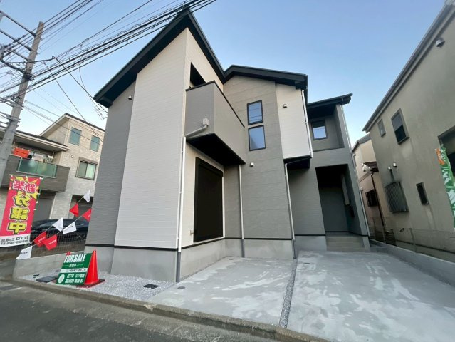 横浜市泉区中田南５丁目 新築戸建て【仲介手数料無料】カースペース2台の外観