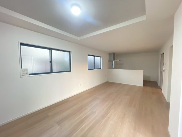 横浜市泉区中田南５丁目 新築戸建て【仲介手数料無料】カースペース2台