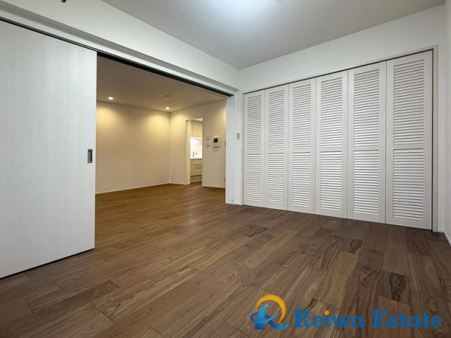 パシフィックガーデン茅ヶ崎A棟の洋室