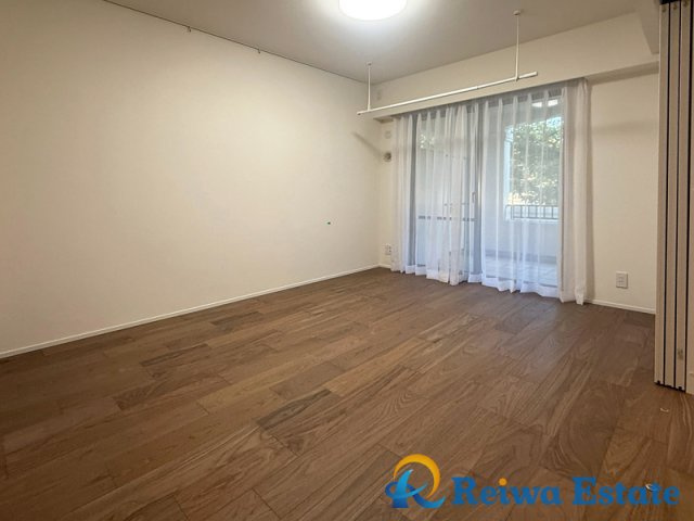 パシフィックガーデン茅ヶ崎A棟の洋室