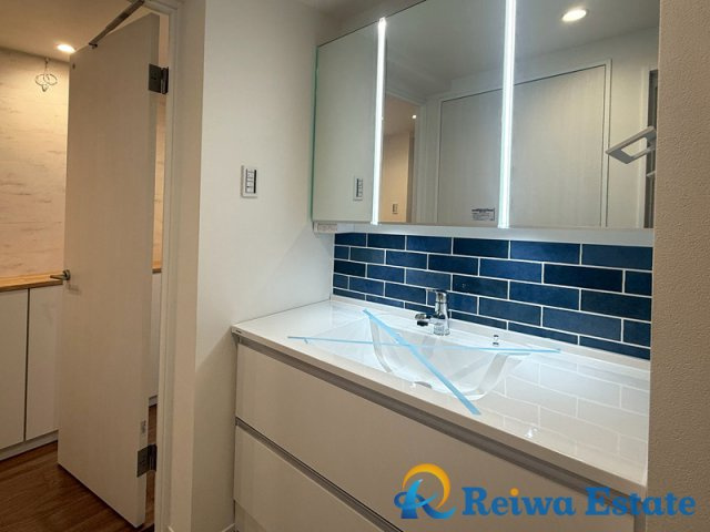 パシフィックガーデン茅ヶ崎A棟の独立洗面台