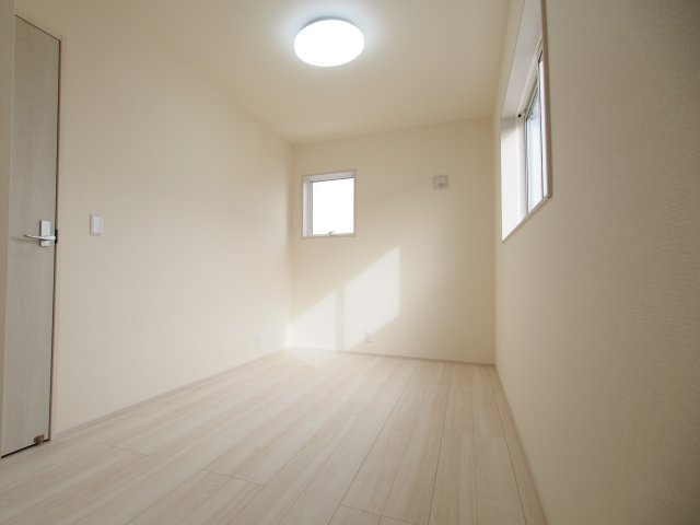 【洋室】 | Livele Garden.S　南沢又河原前　１号棟 | ★内覧予約で新米4kg★