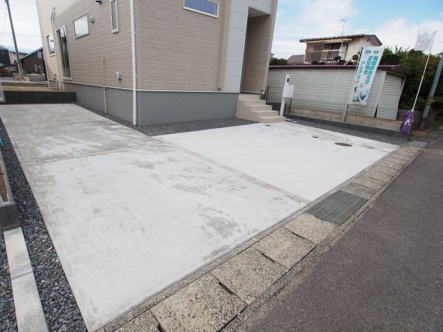 【駐車場】 | Livele Garden.S　南沢又河原前　１号棟 | ★内覧予約で新米4kg★