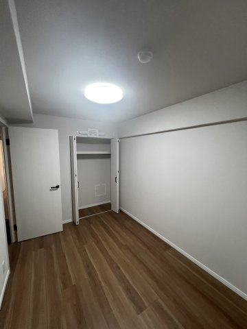 【洋室】ヴェルナール富雄2番館 