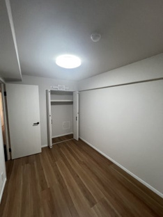 【洋室】ヴェルナール富雄2番館 