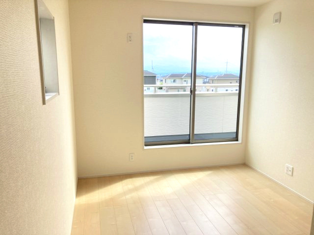 第4富士見町時沢　新築戸建　1号棟の洋室|2階洋室1です