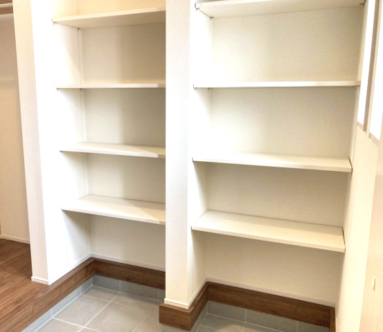 第4富士見町時沢　新築戸建　1号棟の収納|玄関にはシューズインクローク完備！
第二玄関としても利用できます。