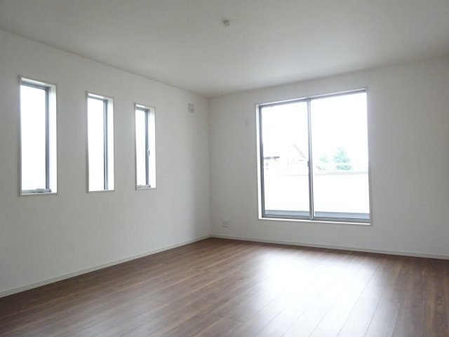 第4富士見町時沢　新築戸建　2号棟の洋室|２階洋室①です