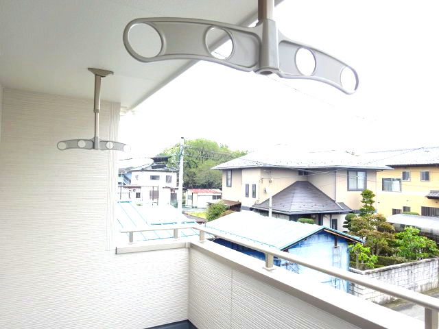 第4富士見町時沢　新築戸建　2号棟のバルコニー|洗濯物が沢山干せて便利なバルコニー付き♪
