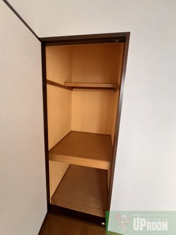 アネックスオガワB棟の収納