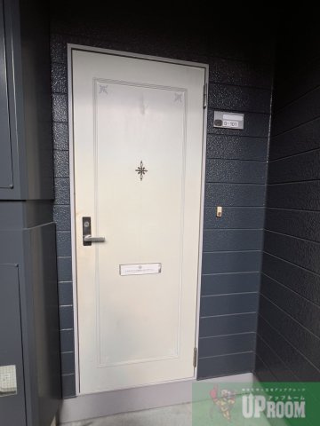 アネックスオガワB棟の玄関