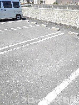 サウス・ソレイユ　Ａの駐車場