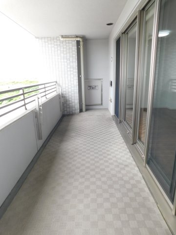 海部郡蟹江町大字蟹江新田の中古マンションのバルコニー|◇バルコニー◇　　南面の陽当り良好なワイドバルコニー！