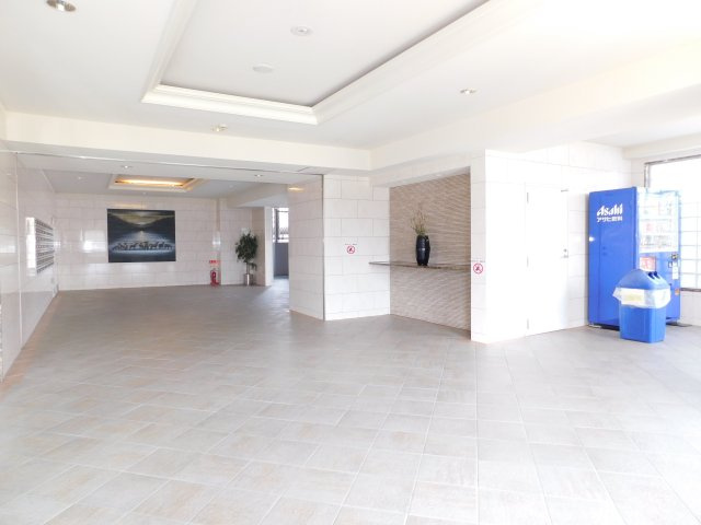 海部郡蟹江町大字蟹江新田の中古マンションのロビー|◇ロビー◇　