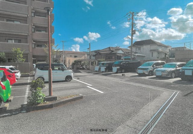 【駐車場】 | グランドール沼津 中古マンション EM05765 | グランドール沼津　敷地内駐車場