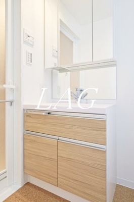 【独立洗面台】 | エストゥルース東高円寺 | 独立洗面台です。