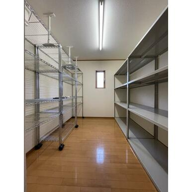 合志市上庄貸家の収納