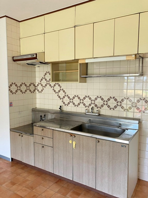 【キッチン】 | シャルム東戸塚 | コンパクトなキッチンで掃除もラクラク