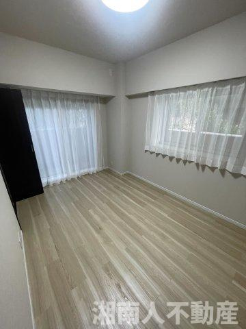 エスタテラ湘南台マウンテンビューの洋室|落ち着いた色調の洋室です