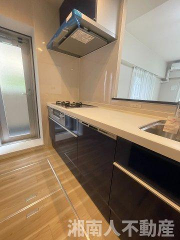 エスタテラ湘南台マウンテンビューのキッチン|お料理しやすいキッチンです