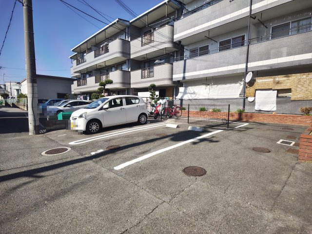 【駐車場】 | 山本マンション | 駐車場です