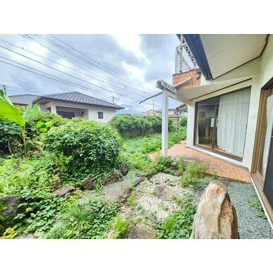 幾久富貸家の庭